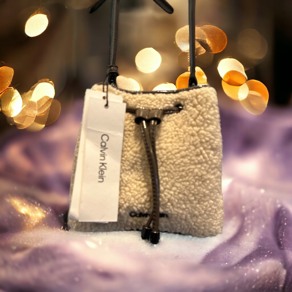 NWOT Calvin Klein Cream Crossbody Bag